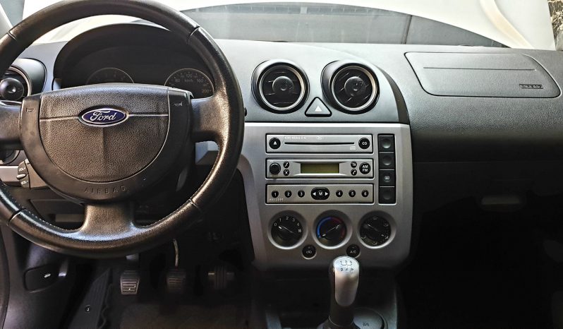 Usado Ford Fiesta 2005 cheio