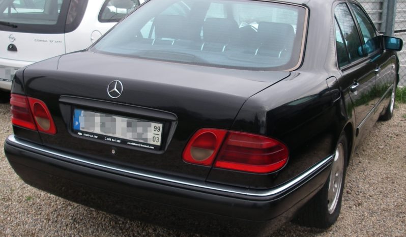 Usado Mercedes-Benz Classe E 1999 cheio